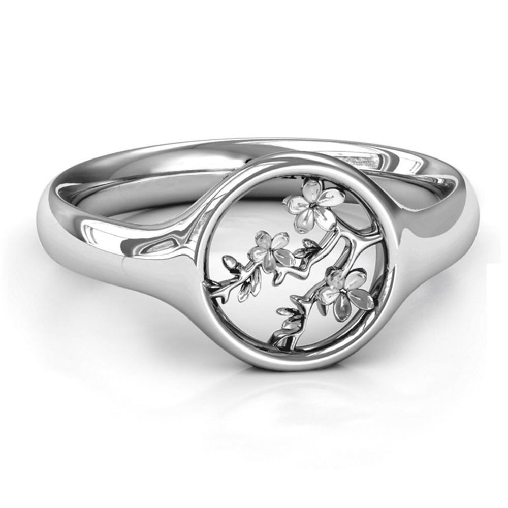 Retro Hollow Flower Rings for Women Silver Color Band Aesthetic Finger Accessories Party Nice Gift New Arrived Jewelry
