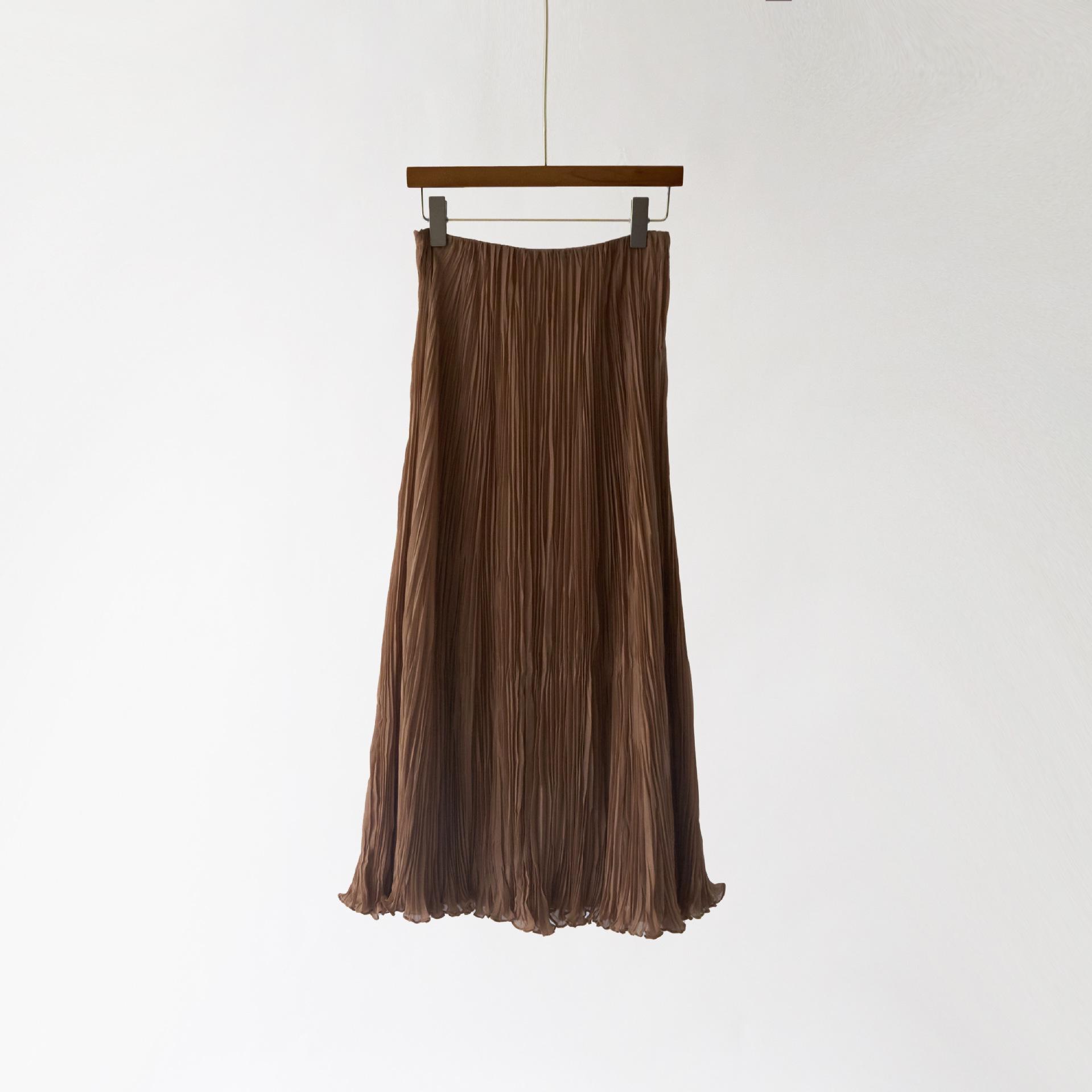 

Французская элегантность: Маленькая Лошадка Фиолетовая Метка Осень Канеле Плиссированная Неправильная Юбка Medium коричневый