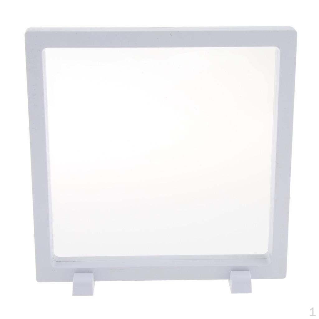 

Коробка — плавающий 3D-держатель с подставками для монет, медальонов и ювелирных изделий белого цвета 18x18CM