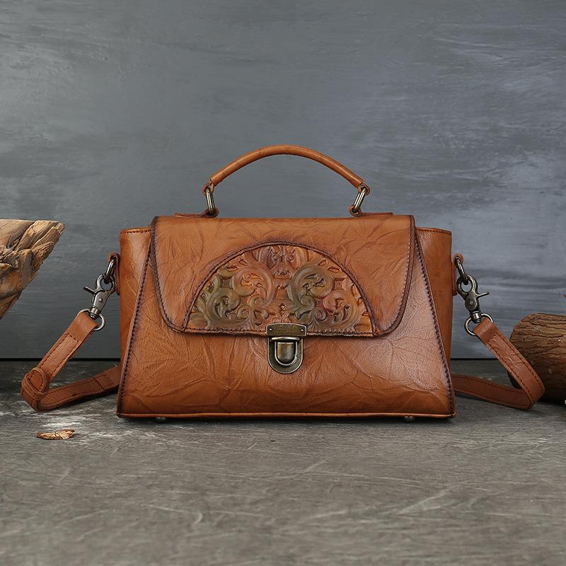 

Johnature Сумка женская из натуральной кожи Ретро сумка-тоут с тисненым тотемом Универсальная на плечо/через плечо коричневый