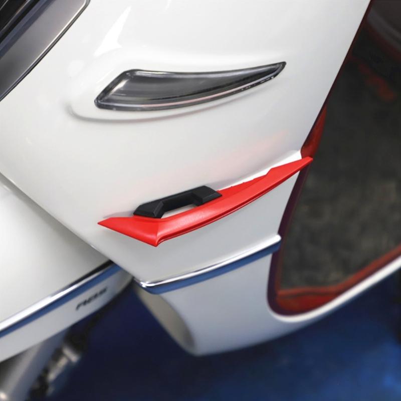 2 Pieces Motorcycle Front Side Spoiler Aerodynamic Claw Winglets Suitable for Electric Scooters Stylish Stable Commuting