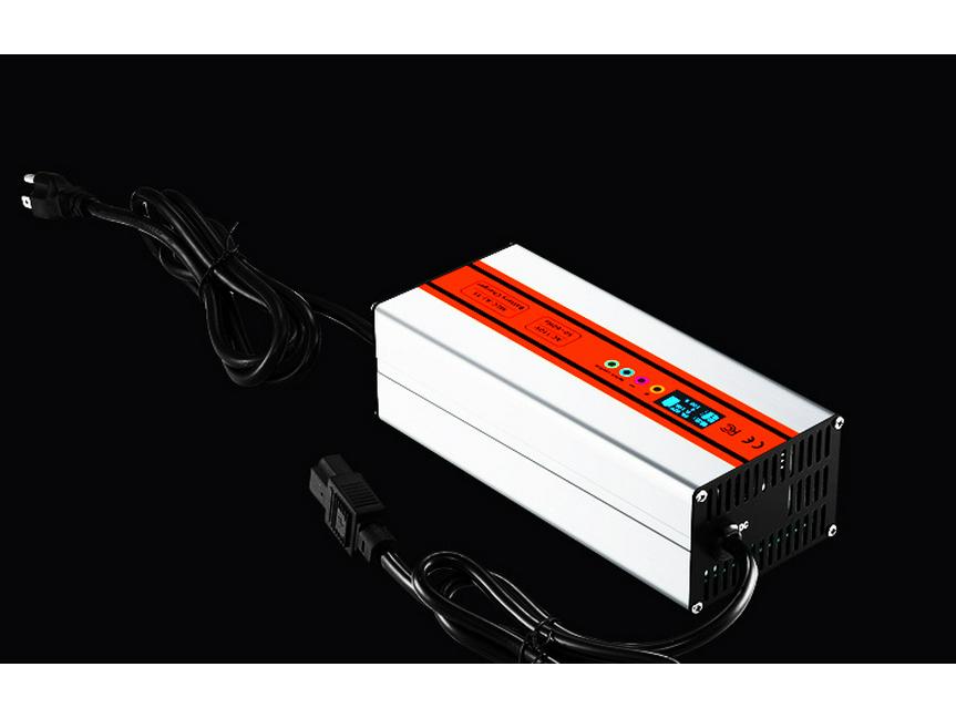Adjustable 15A EV Lithium Battery Charger, 48V/60V/72V, 110V Input (US Standard)