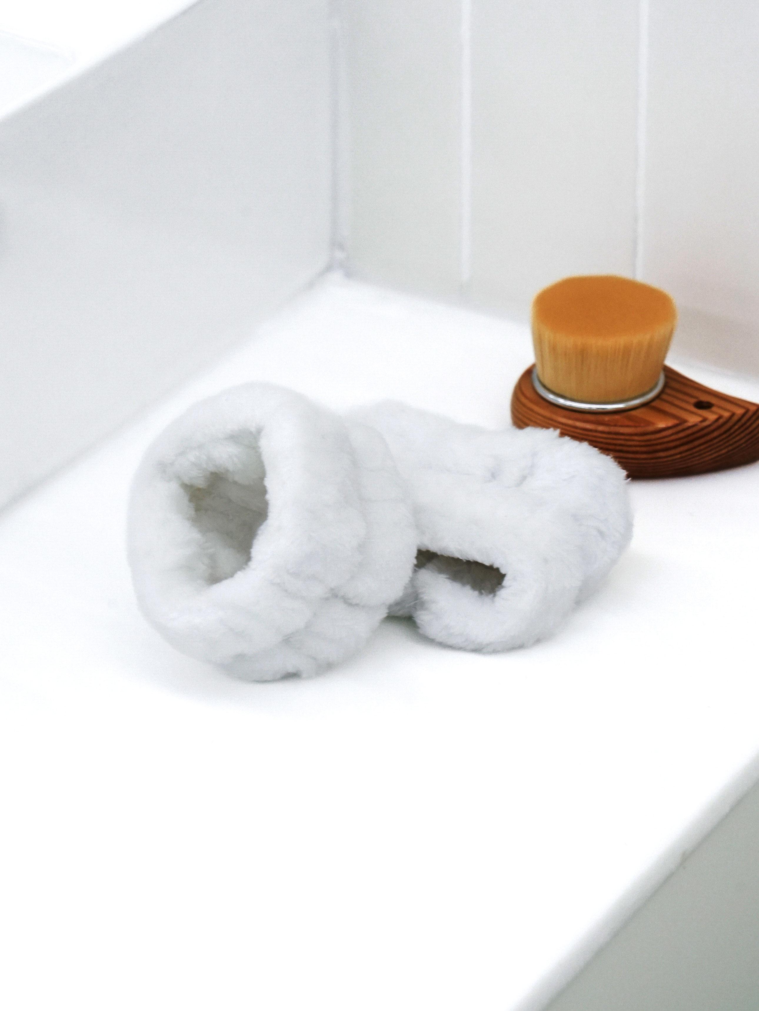 Absorbent Wristbands for Face Washing (2-Pack) 1ea