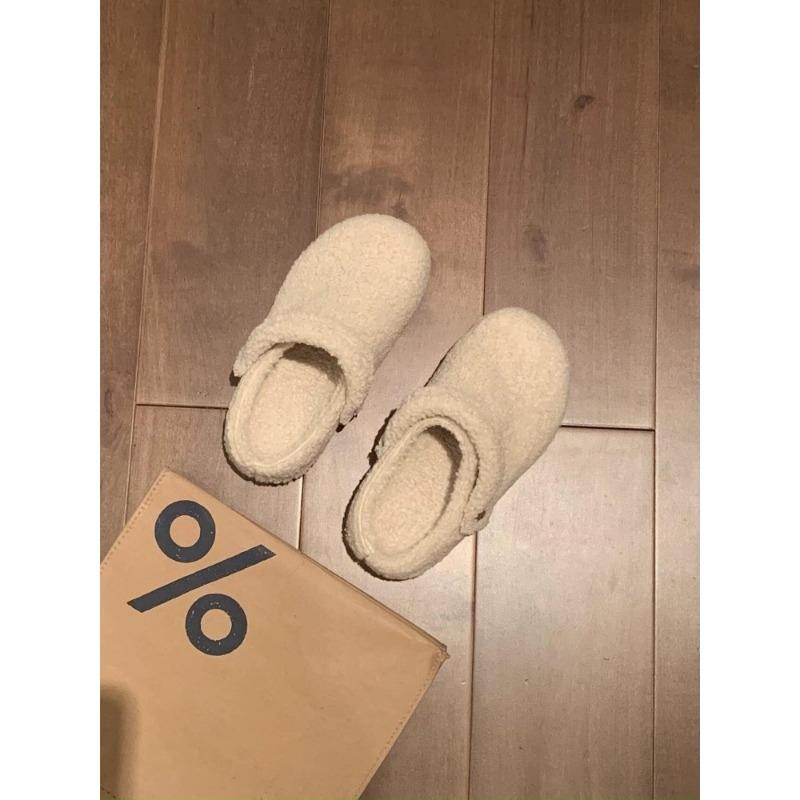 

Теплая женская зимняя новинка из овечьей шерсти, повседневная уличная обувь два в одном, маленькие пушистые тапочки 40