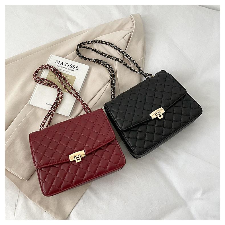 Bolso cruzado cuadrado con hebilla de bloqueo Lingge de color sólido para mujer, bolso de hombro inclinado de PU para ocio, correa de cadena, gran capacidad