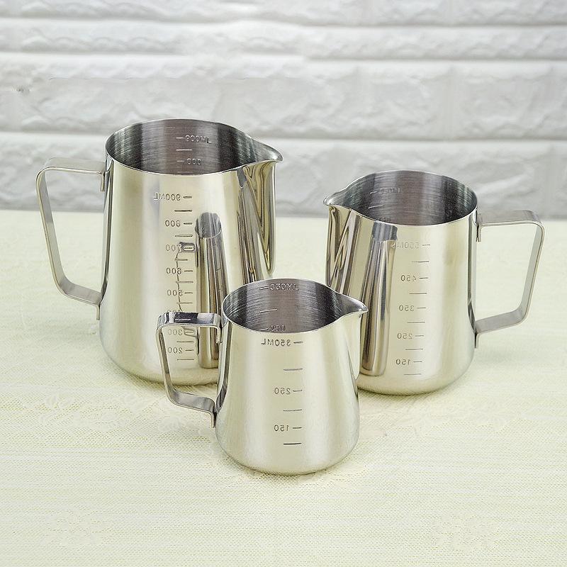 

Нержавеющая сталь с тиснением кувшин для взбивания молока: Основная чашка для латте-арта и питчер для пены No Scale 250ml