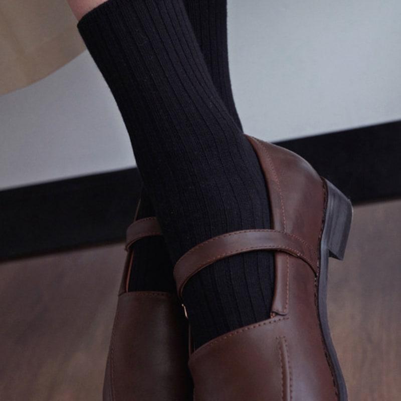 

LOEIL Daily Goalie Socks - Black FREE