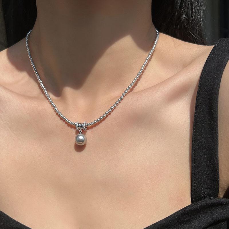 

Ожерелье в виде ракушки, женское сто с цепочкой на ключицу для девочек, роскошное ожерелье с маленькой талией для пожилых людей, нишевое ожерелье, ювелирные изделия серый