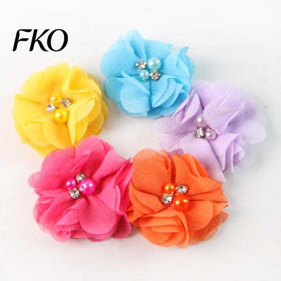 Replaceable Flower Collar Cute Pet Collar, Adjustable Rhinestone Cat with 5 Detachable Interchangeable Flowers, Stylish for Cats Small