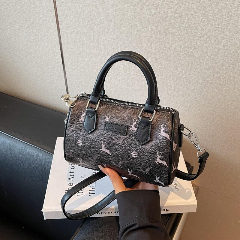 

Fashion bag New women s summer printed pillow bag High-end niche design messenger bag чорний