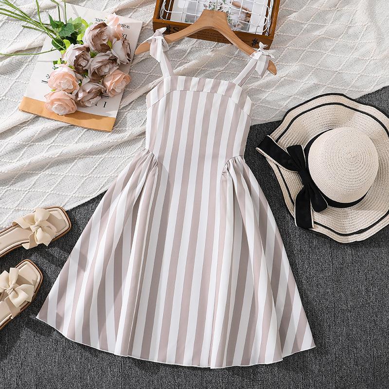 

Girls Fashionable Dress for Summer, Children s Casual Striped Bow-front Halter Dress 130cm=8Y