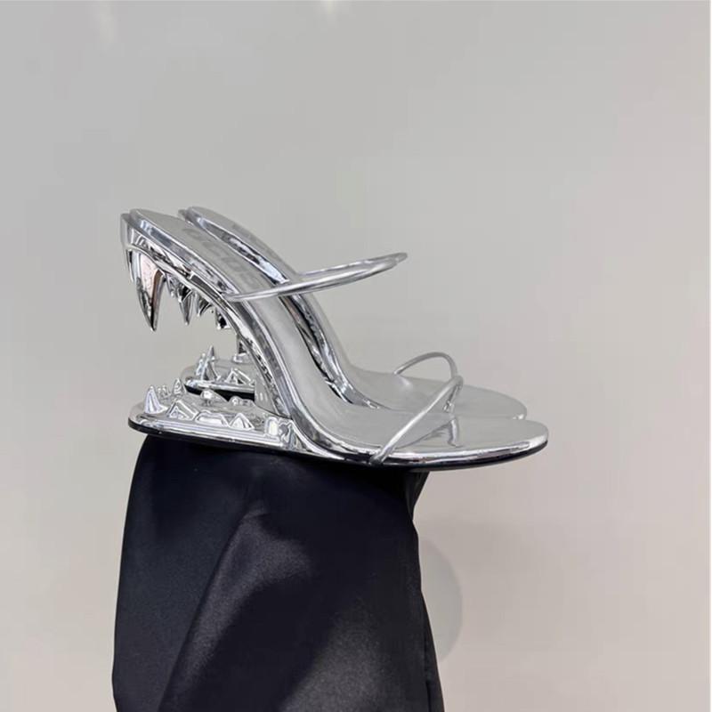 Móda FHC 2024 Nová móda Sexy sandály na vysokém podpatku, Zvláštní žraločí obří zuby Dutý podpatek, Dámské letní boty, Zlaté, Stříbrné, Dropship