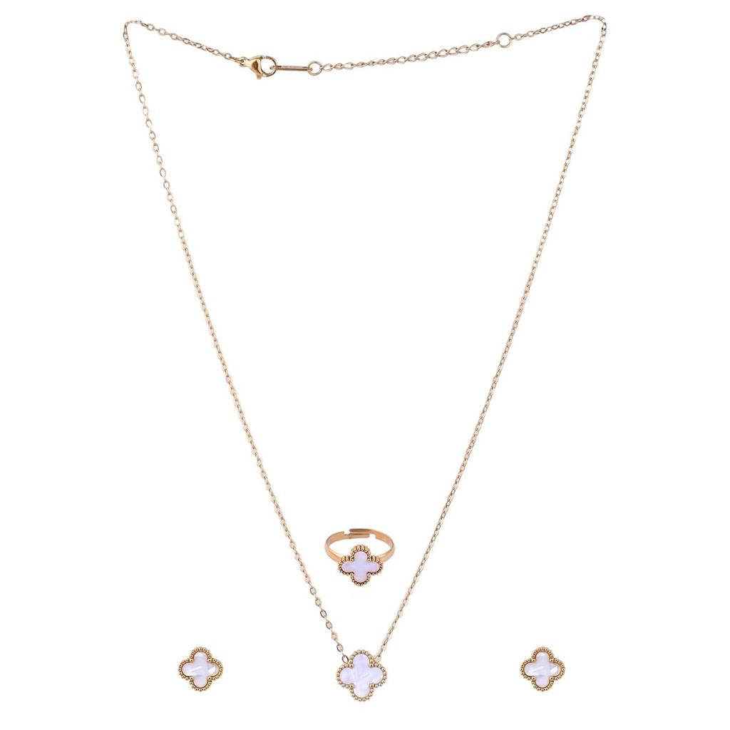 Tarnish Free Jewellery Locket for Girls Pendant | Aesthetic Accessories for Women Stylish Clover Necklace for Girls Chain