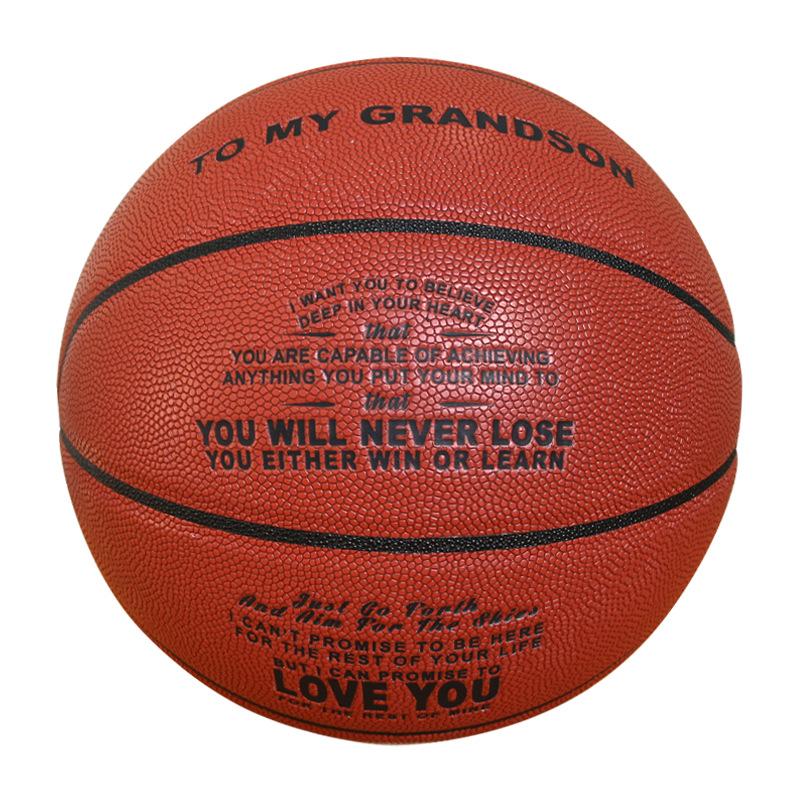

1 шт. баскетбольный мяч с гравировкой для внука, подарок внуку от бабушки и дедушки, индивидуальный выпускной на день рождения, подарок в школу для внука, внука 1pcs коричневый