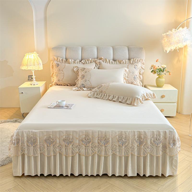 New Class A washed cotton Semia single product bed skirt exquisite embroidered lace model household soft and skin-friendly three-piece set