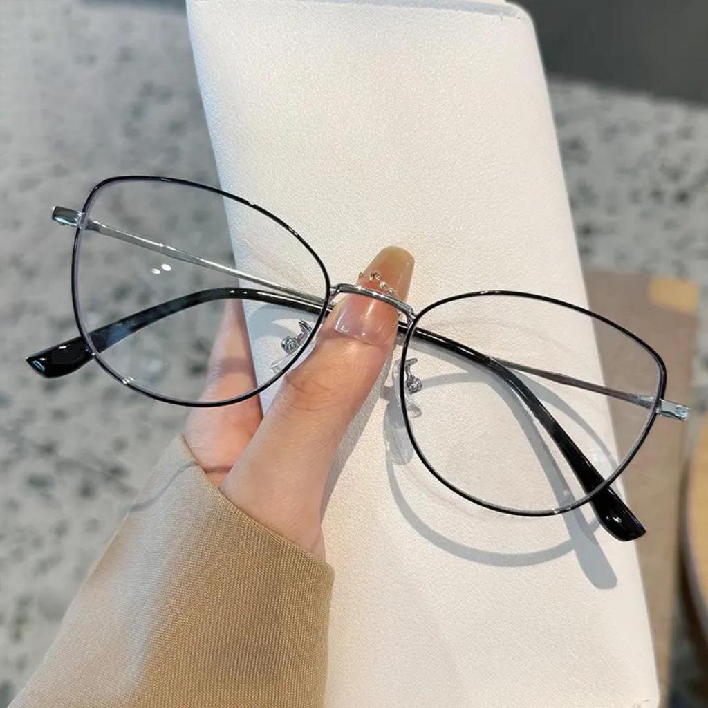 Men's Anti-Blue Light Metal Frame Reading Glasses: High-Definition, Youthful Style, Premium Quality for Middle-Aged and Elderly.