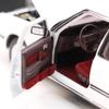 Freestyle XiaoGuang Modellmaßstab Toyota Crown MS122 Weiß Fertigprodukt 1/18 (Roter Innenraum) 8250611W-1