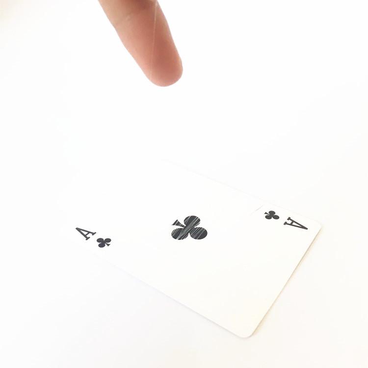 Hummingbird Floating Poker Cards: Magic Levitation Props for Close-Up Tricks