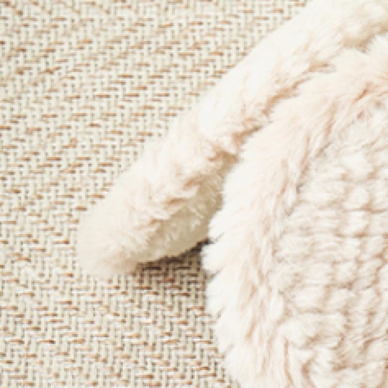 Daiso Große Pelz-Ohrenschützer Elfenbein