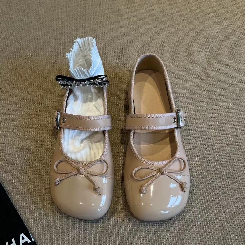 

Retro ballet silver small leather shoes women s flats soft sole comfortable red single shoes round head Mary Jane women s shoes 35 хаки