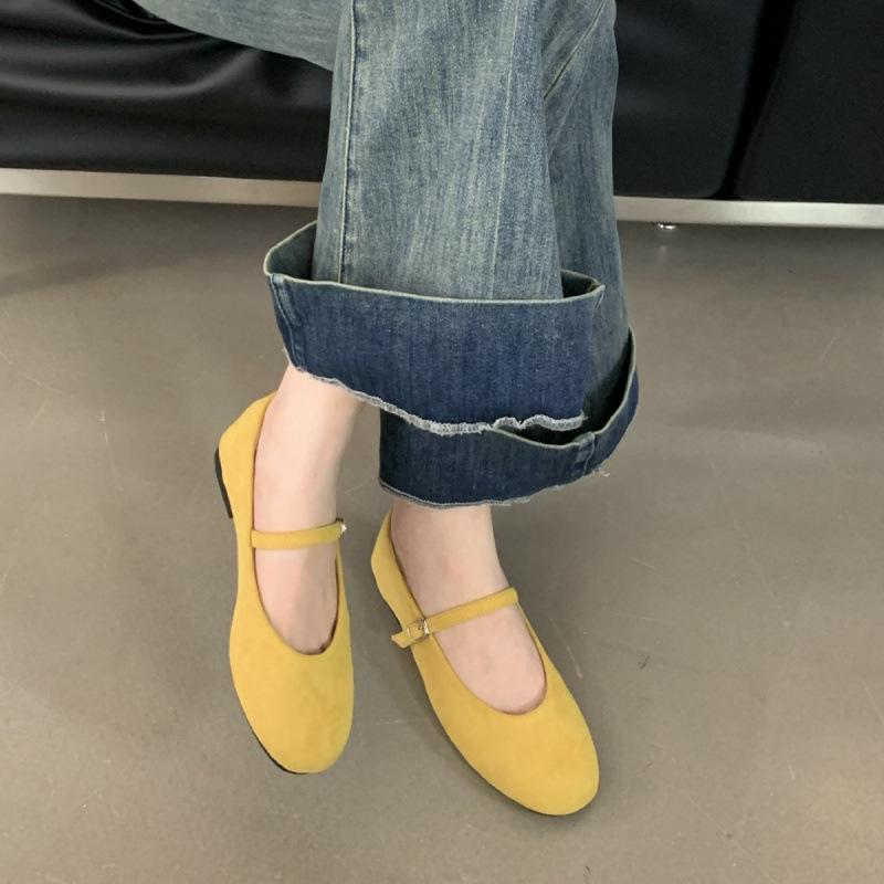 Flat-bottomed retro small red single shoes fairy shoes 2025 new summer ballet shoes with skirt Mary Jane shoes