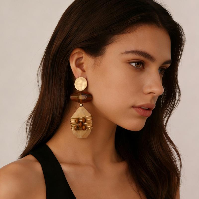 Accessories European and American Style Wooden Earrings, Gold Silk Thread Winding Earrings, Light Luxury Niche Retro Medieval Earrings