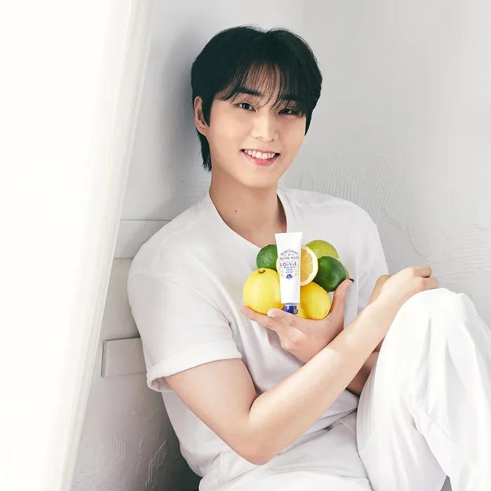 

[Выбор Young K] Парфюмированный крем для рук Пион и Белый мускус 35 мл 35ml