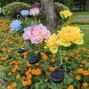 Outdoor Garden Lamp 3 Heads Design Realistic Looking Waterproof Automatic Charging Solar Powered Peony Flower Lamp Landscape Lighting