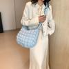 2025 neue koreanische gefaltete Wolken-Tasche Damen-Umhänge-Messenger-Tasche Mode Daunenbaumwollkleidung Achselhöhlen-Knödel-Tasche