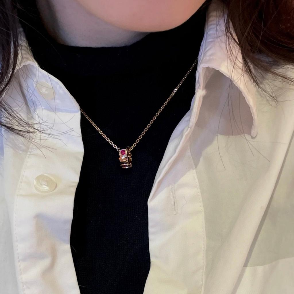 2024 Latest Hot Brand Vintage Women's Necklace Luxury Jewelry For Women 925 Sterling Silver Designer Pendant Chain Necklaces