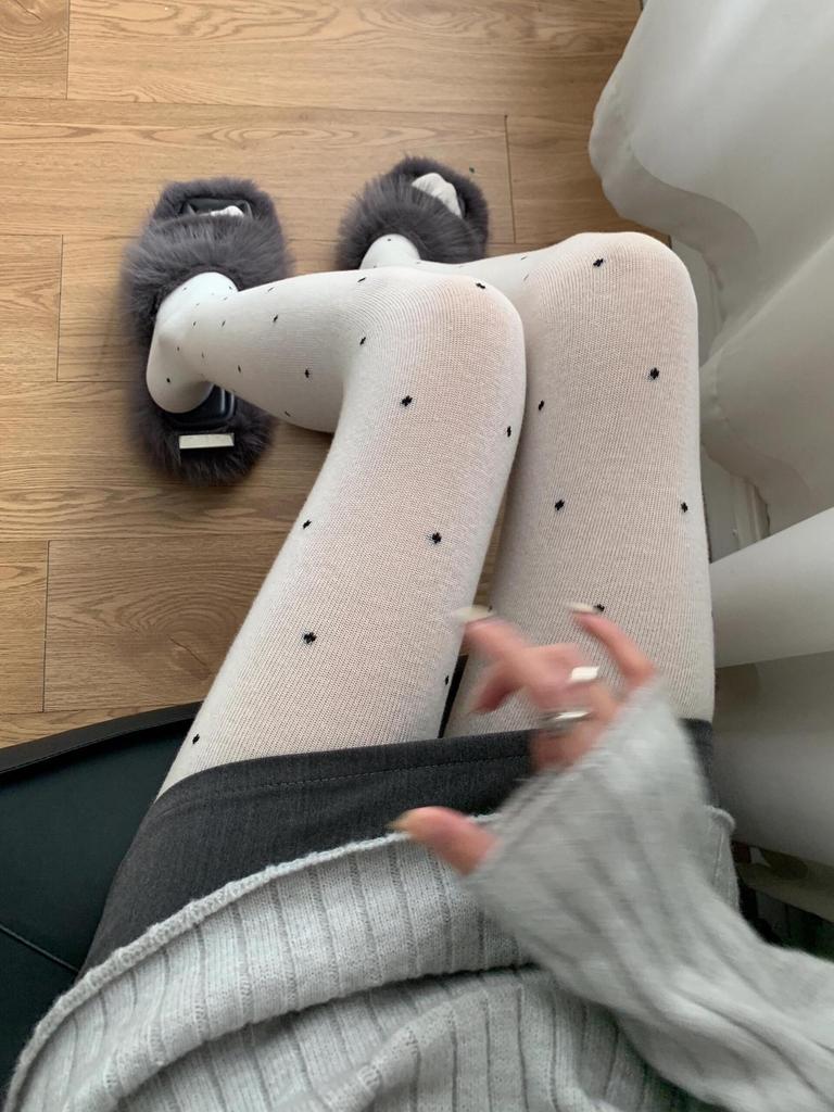 Spring, Autumn And Winter Polka Dot Micro-Transparent Light Gray Pantyhose Female Korean High-End Micro-Pressure, Thin And Non-Drop Leggings