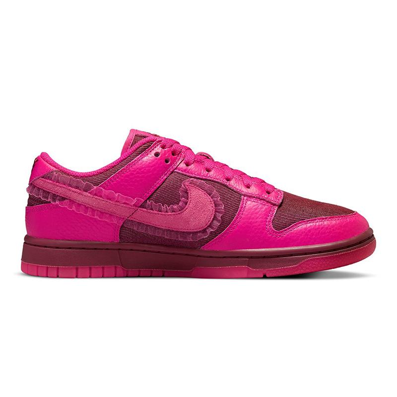 Nike Dunk Low 'Valentine's Day' Women's Skate Shoes Sneakers DQ9324-600