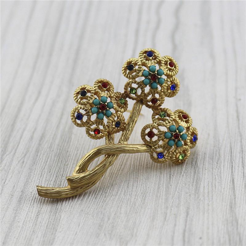 High -End Exquisite Retro Baroque Style Brooch Ladies Anti -Glare Matte Gold Color Brooch