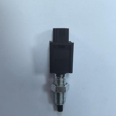 Dispositivos eléctricos para coche – Interruptores