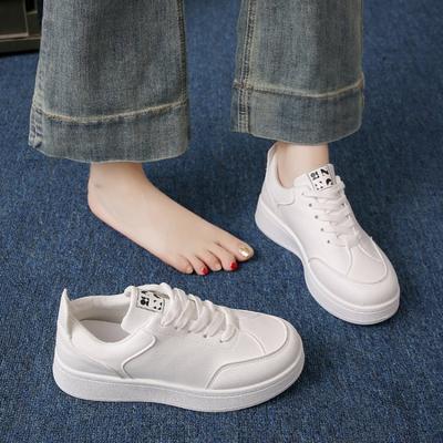 Petites chaussures blanches unies à semelles épaisses pour femmes automne nouveau bout rond chaussures décontractées étudiantes polyvalentes chaussures de skate