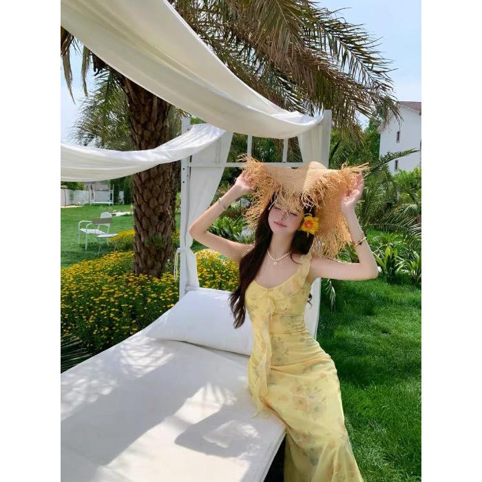 2026 summer French vacation ruffled small fly sleeve cream yellow print V-neck spaghetti waist-cinching fairy dress