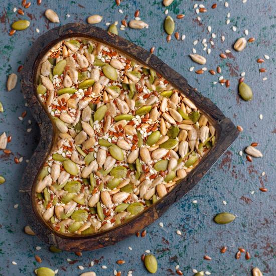 Divit Shilp Natural Wooden Tray, Serving Bowl for Salad, Veggies and Fruits, Large Deep Tray for Family, Party (Heart Bowl Bark Edge)