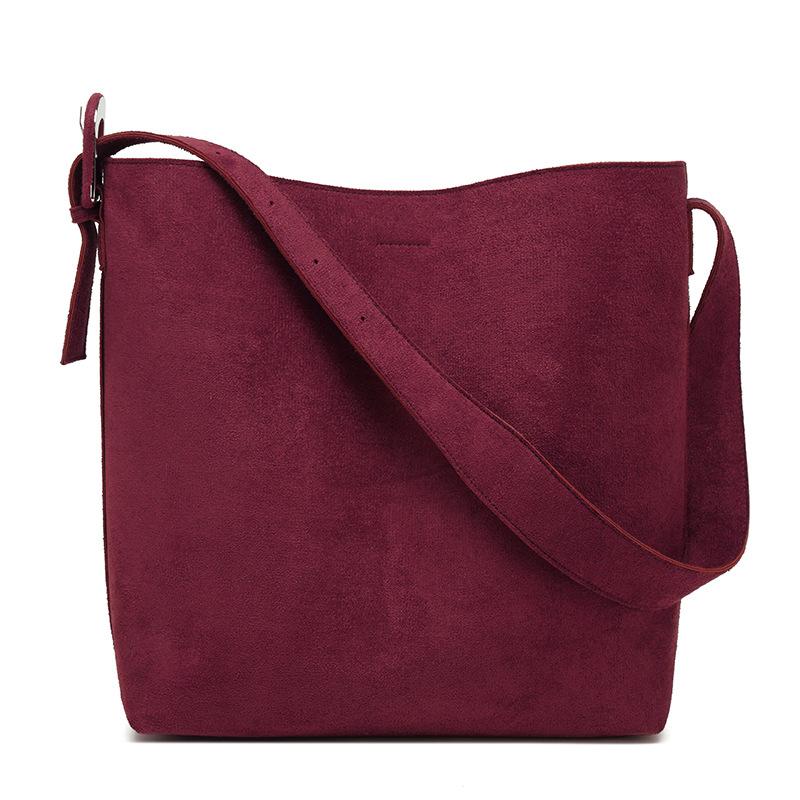

New large-capacity shoulder bag commuting 2025 autumn and summer versatile brown temperament casual matte bucket bag бордовий