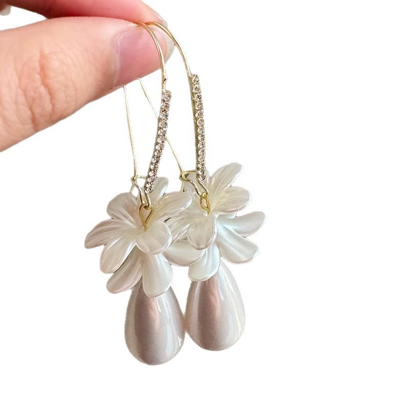 Light Luxury Elegant Dignified Ear Hooks Shaky White Petal Pearl Water Drop Rhinestone Tassel Versatile Temperament Studs