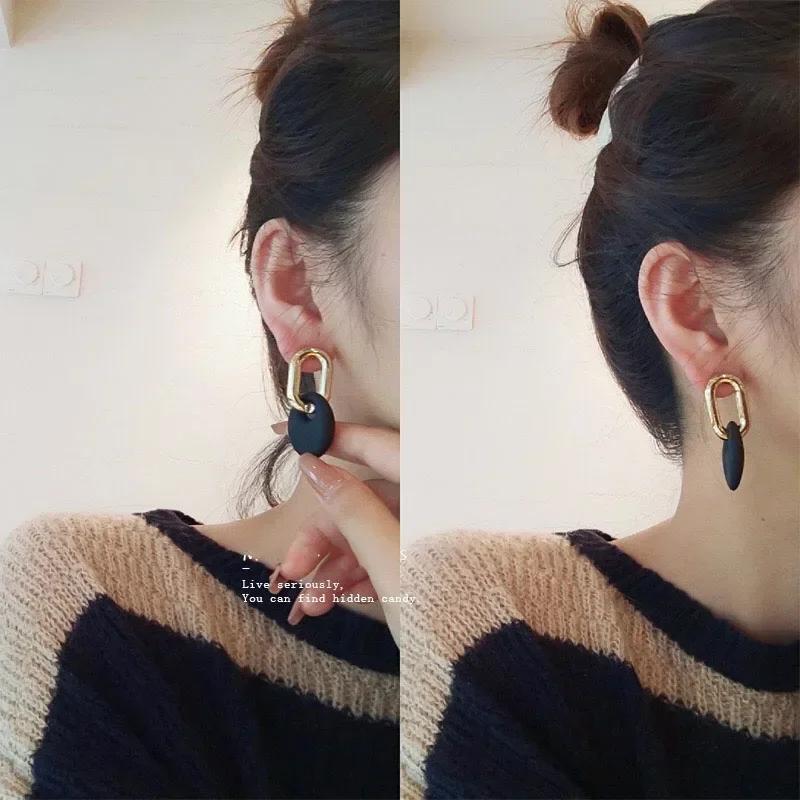 Orecchini Punk Neri Statement per Donna Vintage Brincos Geometrici a Forma di Cuore Pendenti Gioielli di Moda Orecchini Insoliti