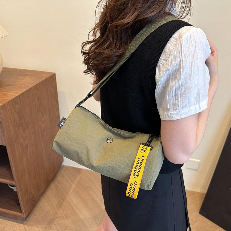 Casual and Niche Crossbody Bag, Fashionable Single-shoulder Lightweight Sports Backpack