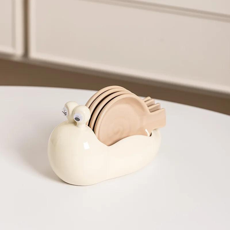 New Creative Snail Seasoning Set Ceramic Dish Hotpot Dip Dish Cute Soy Sauce Dish Gravy Boats Kitchen Tool