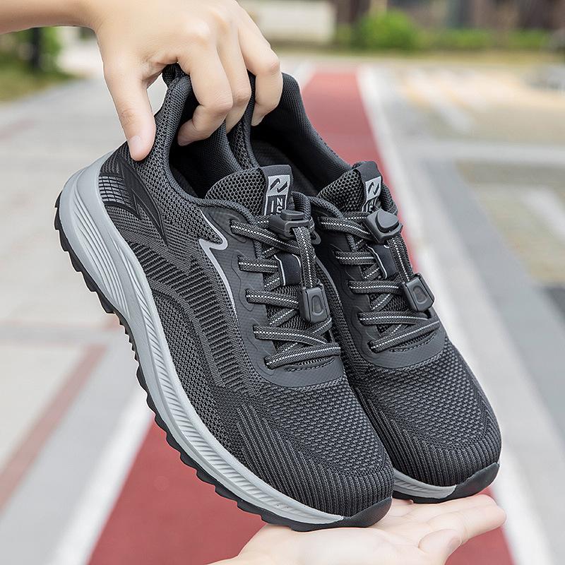 Zhang Kaili Women's Comfortable Lightweight Walking Shoes - Spring/Autumn Style for Middle-Aged and Elderly.