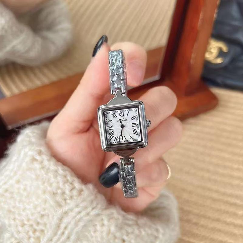 Gold Square Watch Women'S Bracelet Steel Belt Exquisite Light Luxury Retro Roman Niche Quartz Watch Women