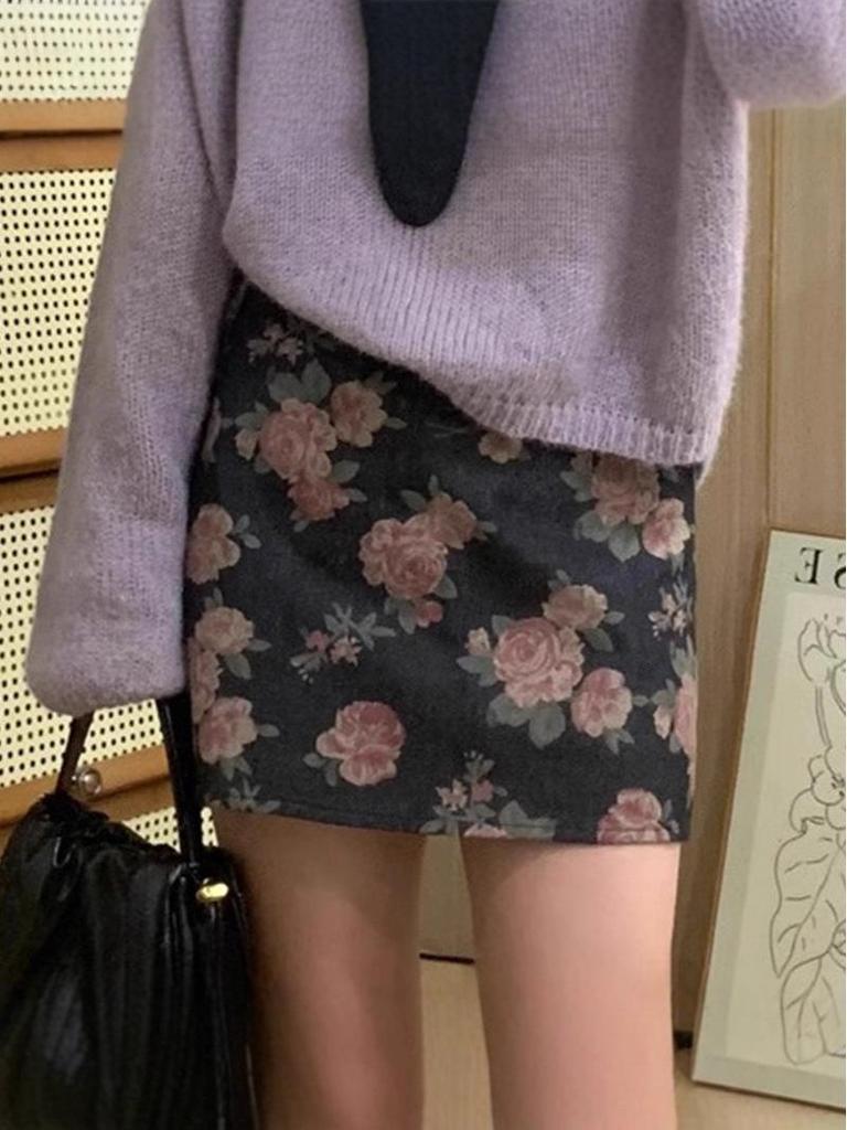 Chic Versatile A-Line Age-Defying Midi Skirt: Stylish Autumn/Winter High-Waisted Slim-Fit Hip-Hugging Mini Skirt