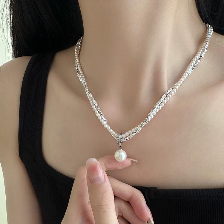 Elegant French Silver Flake Pearl Double Layer Necklace - Versatile, Fashionable Clavicle Chain for Women
