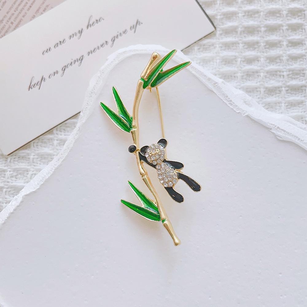 High-End Pearl & Rhinestone Butterfly Brooch for Women's Fashion Suits and Scarves