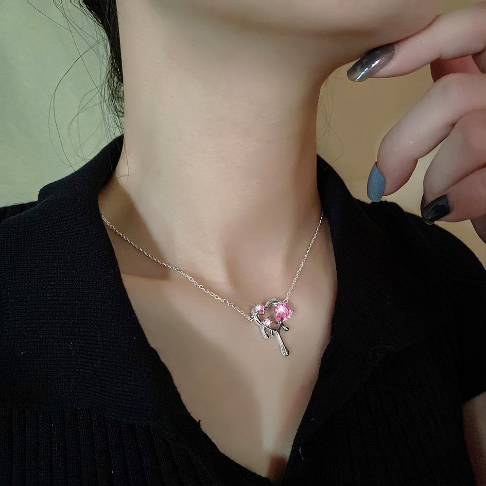 Metallic Water Droplets Liquefied Love Necklace Pendant Sweet Cool Wind Pink Zircon Heart Short Neck Chain Collarbone Chain Personality