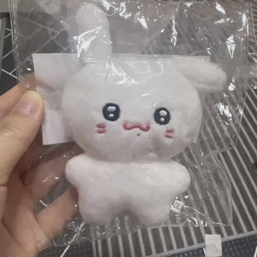 

Я продаю куклу Tours 10 см.