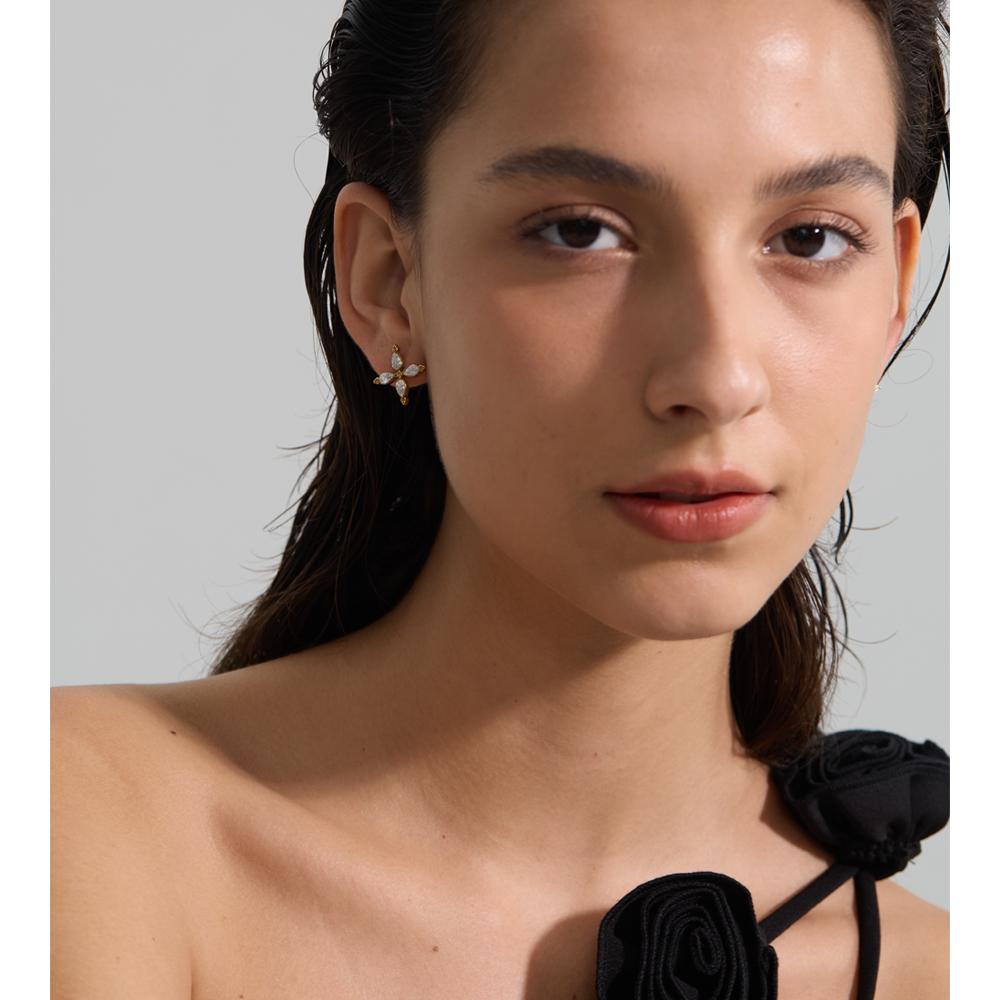 Yhoup Luxury Bling Cubic Zirconia Flowers Stud Earrings High Quality Stainless Steel Daily Delicate Fashion Jewelry Wholesale